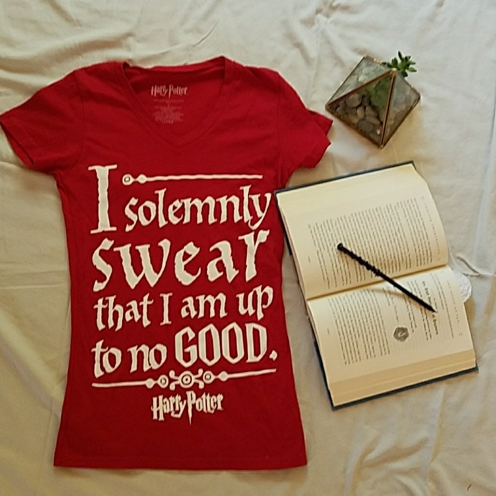 Red Harry Potter t-shirt